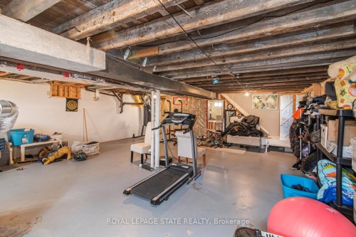 443 Eleventh Road E, Hamilton, ON - Indoor