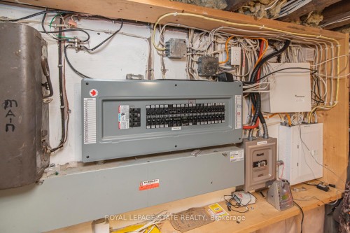 443 Eleventh Road E, Hamilton, ON - Indoor Photo Showing Basement