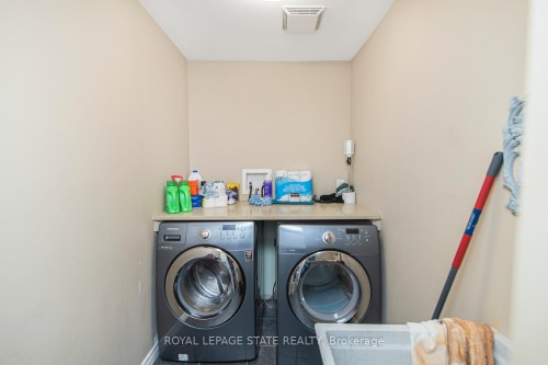 443 Eleventh Road E, Hamilton, ON - Indoor Photo Showing Laundry Room