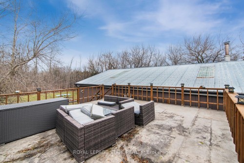 443 Eleventh Road E, Hamilton, ON - Outdoor With Deck Patio Veranda