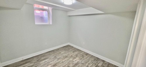 16A Hutton Crescent, Caledon, ON - Indoor Photo Showing Other Room