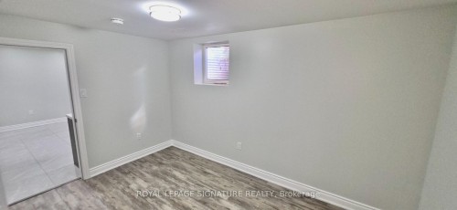 16A Hutton Crescent, Caledon, ON - Indoor Photo Showing Other Room