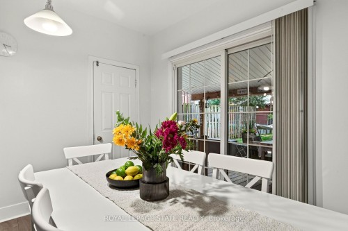66 Beechwood Avenue, Hamilton, ON - Indoor Photo Showing Dining Room