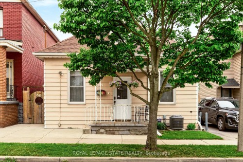 66 Beechwood Avenue, Hamilton, ON - Outdoor