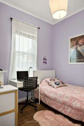 66 Beechwood Avenue, Hamilton, ON - Indoor Photo Showing Bedroom