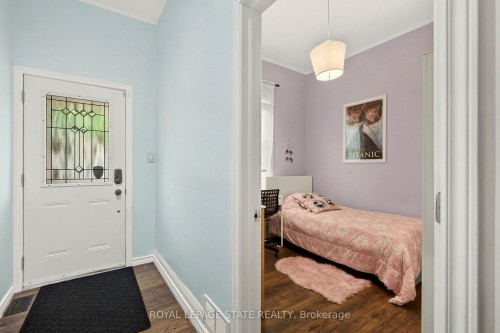 66 Beechwood Avenue, Hamilton, ON - Indoor Photo Showing Bedroom