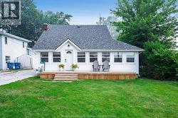 13 Beach BOULEVARD Leamington, ON N0P 2P0