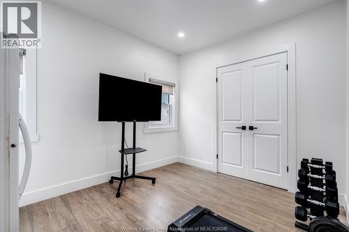 13 Beach Boulevard, Leamington, ON - Indoor