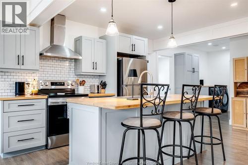 13 Beach Boulevard, Leamington, ON - Indoor Photo Showing Kitchen With Upgraded Kitchen