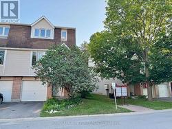 46 LIGHTFOOT PLACE  Ottawa, ON K2L 3M2