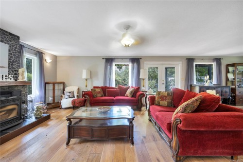9410 Chemainus Rd, Chemainus, BC 