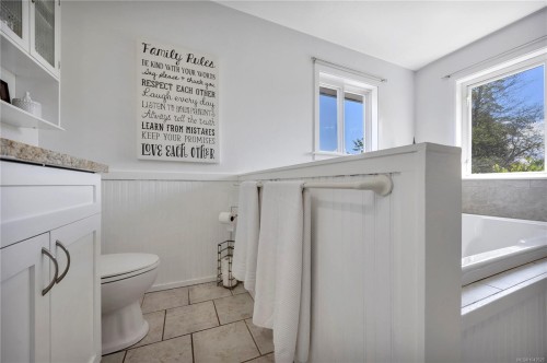 9410 Chemainus Rd, Chemainus, BC 