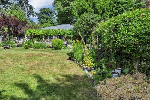 9410 Chemainus Rd, Chemainus, BC 