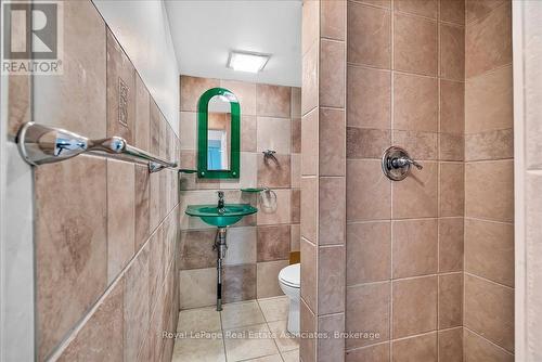 132 Vista Boulevard, Mississauga, ON - Indoor Photo Showing Bathroom