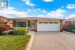 20 MALCOLM CRESCENT Brampton, ON L6S 3C8