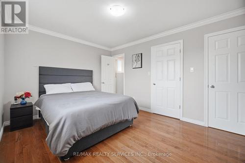 20 Malcolm Crescent, Brampton, ON - Indoor Photo Showing Bedroom