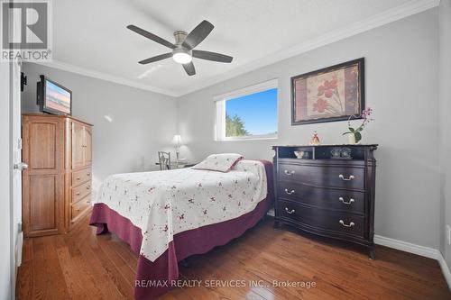 20 Malcolm Crescent, Brampton, ON - Indoor Photo Showing Bedroom