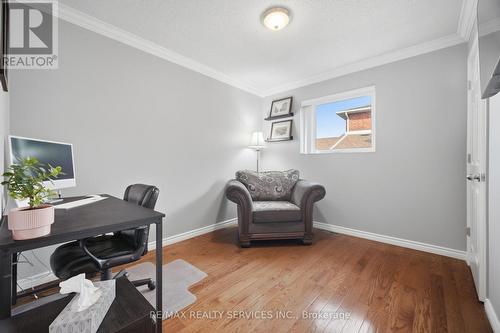 20 Malcolm Crescent, Brampton, ON - Indoor
