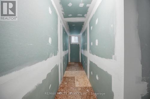 20 Malcolm Crescent, Brampton, ON - Indoor Photo Showing Other Room