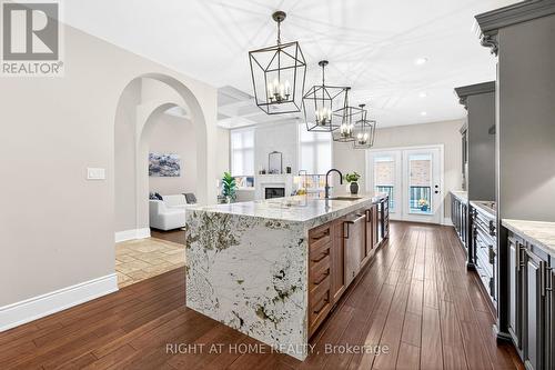 775 King Road, Burlington, ON - Indoor Photo Showing Kitchen