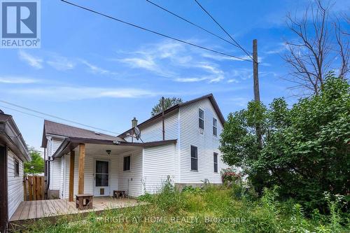 221 Samuelson Street, Cambridge, ON - Outdoor