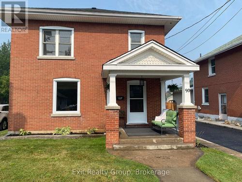 90 BYRON STREET  Quinte West (Trenton Ward), ON K8V 2Y2