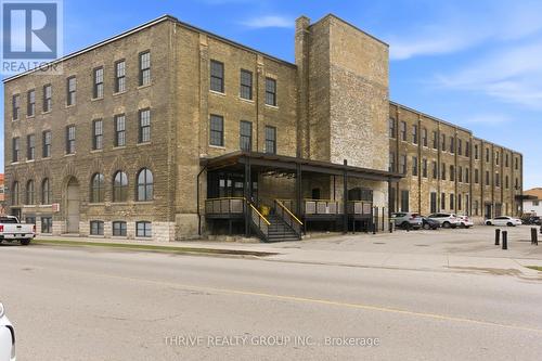 304 - 245 DOWNIE STREET  Stratford, ON N5A 1X5
