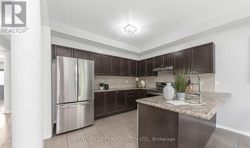91 Laprade Square, Clarington, ON - Indoor Photo Showing Kitchen With Stainless Steel Kitchen With Upgraded Kitchen
