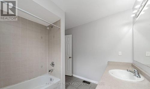 91 Laprade Square, Clarington, ON - Indoor Photo Showing Bathroom