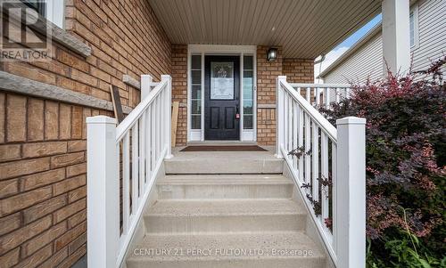 91 Laprade Square, Clarington, ON - Outdoor With Exterior