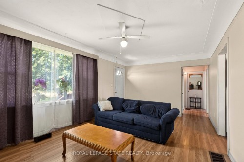 958 Highland Road E, Hamilton, ON 