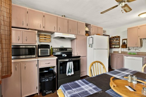 958 Highland Road E, Hamilton, ON 
