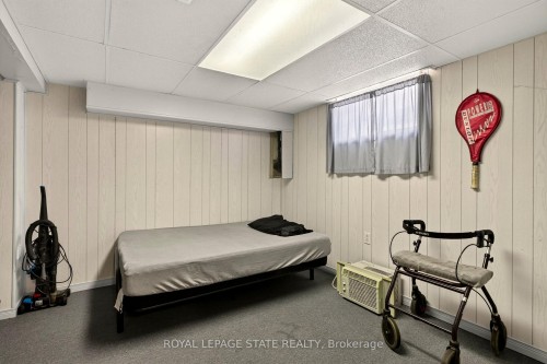 958 Highland Road E, Hamilton, ON 