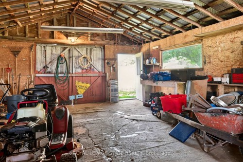 958 Highland Road E, Hamilton, ON 