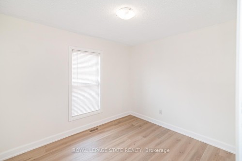 60 Keith Street, Hamilton, ON - Indoor Photo Showing Other Room