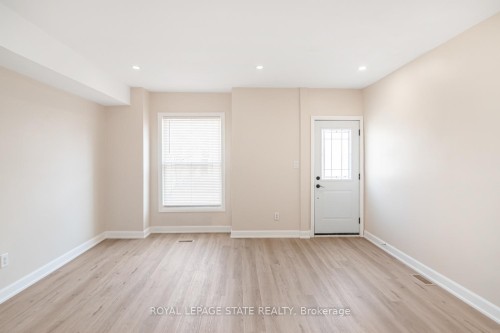 60 Keith Street, Hamilton, ON - Indoor Photo Showing Other Room