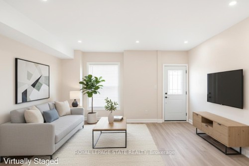 60 Keith Street, Hamilton, ON - Indoor Photo Showing Living Room