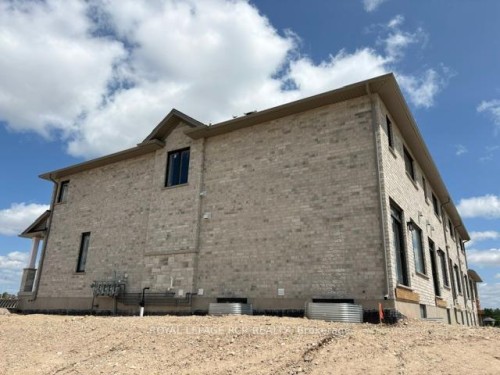 16 Reid Hill Drive, Mapleton, ON - Outdoor