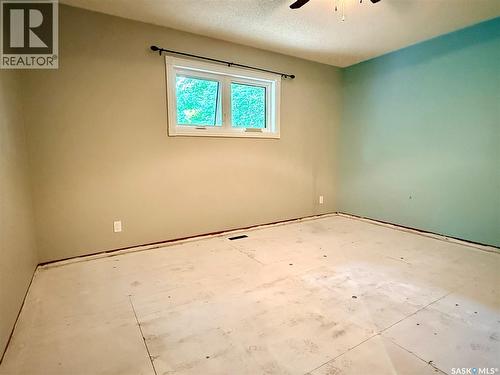 330 Aspen Drive, Swift Current, SK - Indoor Photo Showing Other Room