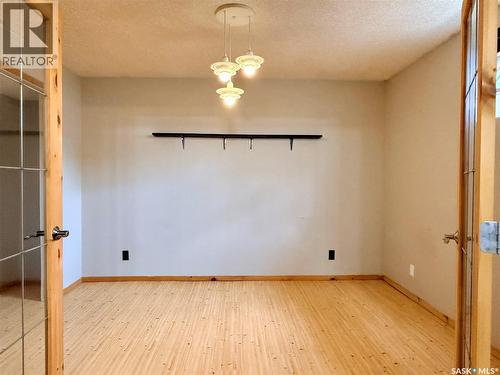 330 Aspen Drive, Swift Current, SK - Indoor Photo Showing Other Room