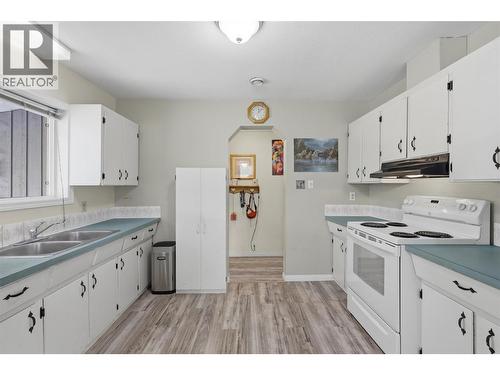 557 Squilax-Turtle Valley Road, Chase, BC - Indoor Photo Showing Kitchen With Double Sink