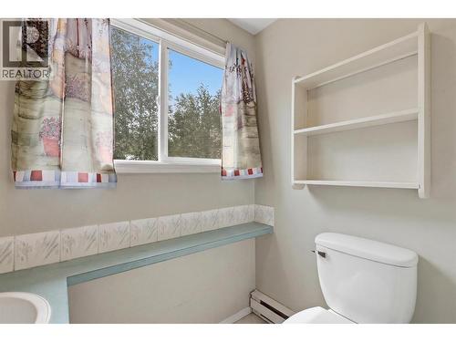 557 Squilax-Turtle Valley Road, Chase, BC - Indoor Photo Showing Bathroom