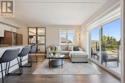 102 - 104 SUMMIT RIDGE DRIVE  Guelph (Grange Road), ON N1E 0R5