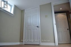 242 DEMAINE CRESCENT Richmond Hill, ON L4C 2W5