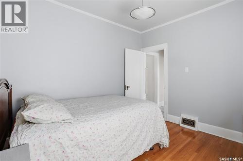 3625 Victoria Avenue, Regina, SK - Indoor Photo Showing Bedroom