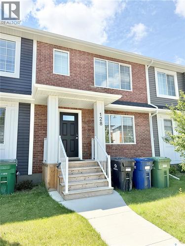 128 Westfield Road, Saskatoon, SK - Outdoor With Facade