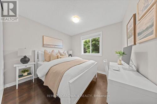 43 Peacock Crescent, Ottawa, ON - Indoor Photo Showing Bedroom