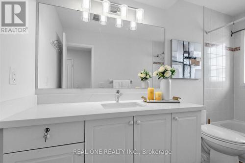 43 Bethune Way, Markham, ON - Indoor Photo Showing Bathroom