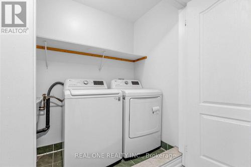 43 Bethune Way, Markham, ON - Indoor Photo Showing Laundry Room