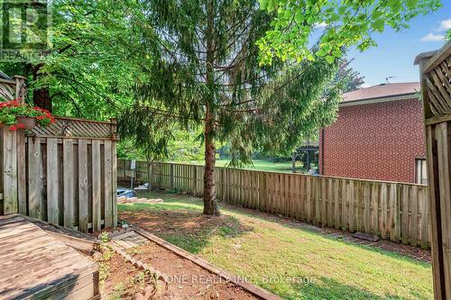 43 Bethune Way, Markham, ON - Outdoor